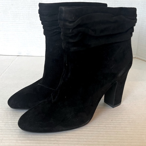 DKNY Womens Crosbi BOOTIES Black  Size 8 # - Picture 1 of 10